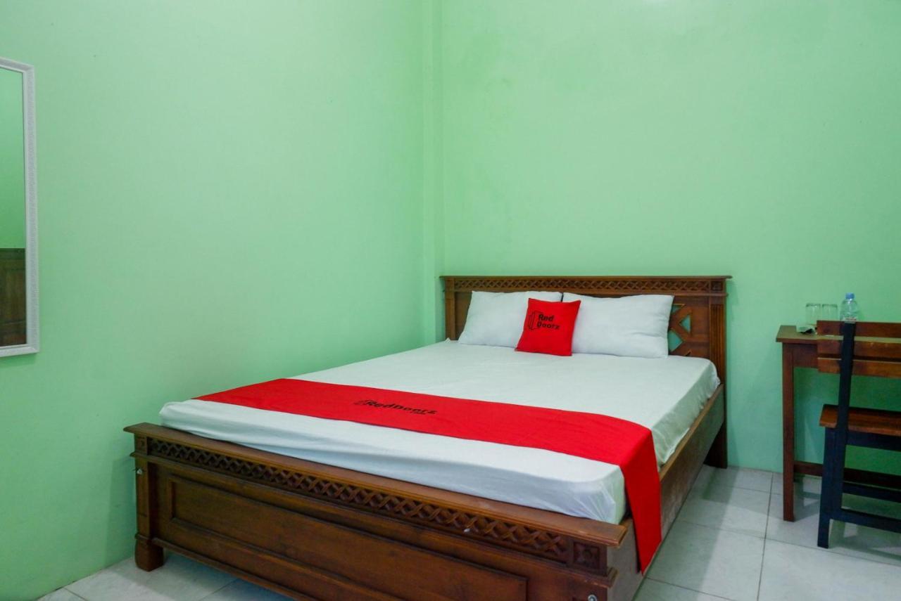 Reddoorz Syariah Near Monumen Jogja Kembali Otel Kejayan Dış mekan fotoğraf