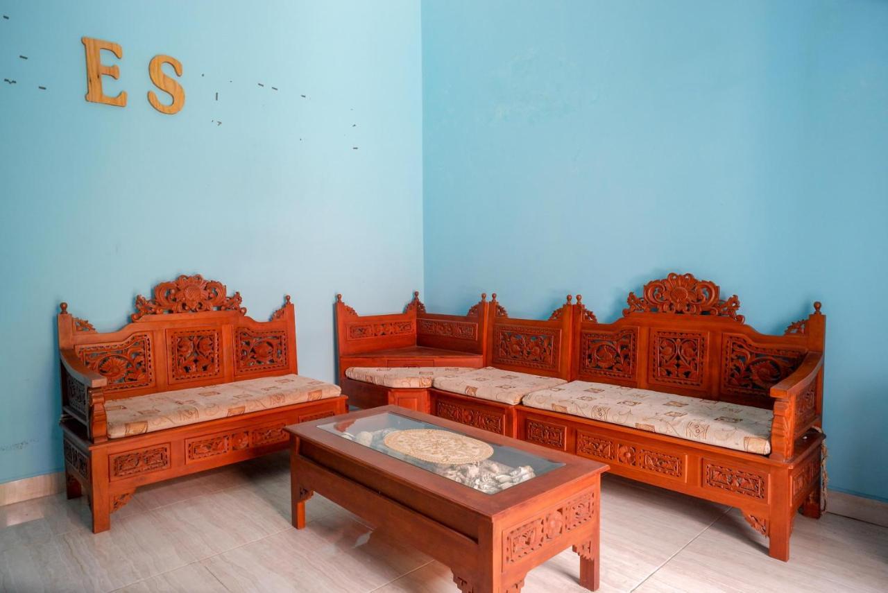 Reddoorz Syariah Near Monumen Jogja Kembali Otel Kejayan Dış mekan fotoğraf